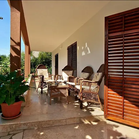 Kazalac Oasis Apartman *