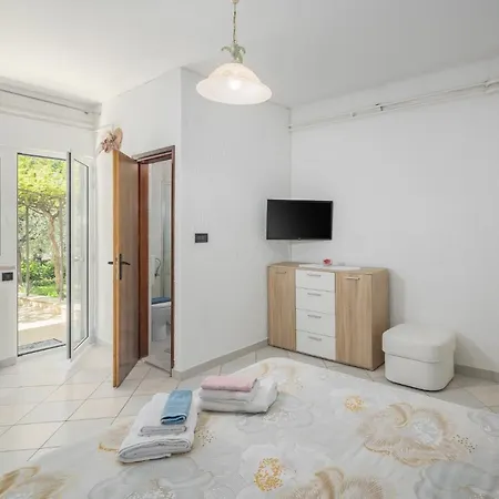 Kazalac Oasis Porec